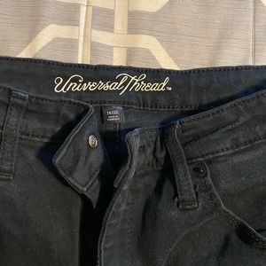 Black Skinnies
